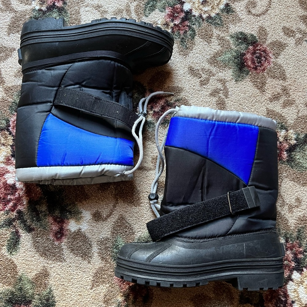 Ranger snow boots